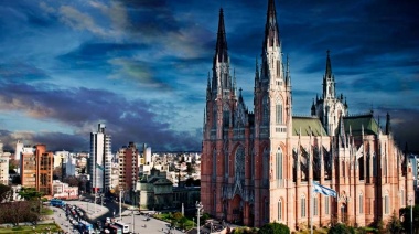 Globant desarrolló una audio guía inteligente para visitantes de la Catedral de La Plata