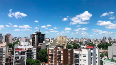Comprar o esperar, la disyuntiva ante la baja de dólar