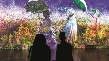 El millonario negocio de las muestras inmersivas: del furor por Van Gogh a Miguel Ángel, Frida Kahlo y Banksy