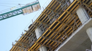 La construcción de viviendas crece más que la población, pero también sube el déficit habitacional
