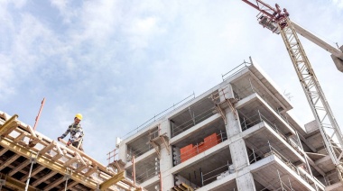 Cómo impacta en el mercado inmobiliario la baja de tasas de interés y la inflación en dólares