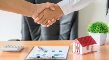 ¿Cuánto aumentarán los contratos que siguen bajo la ley que derogó Milei?