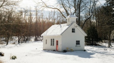 Una antigua escuela pública se transformó en una preciosa casa