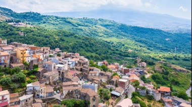 En un pueblo en Italia venden casas por un euro