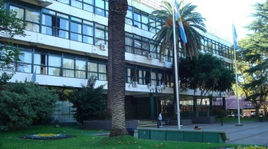 Investigado por corrupción, el Municipio de San Martín suma polémicas con el Colegio de Martilleros