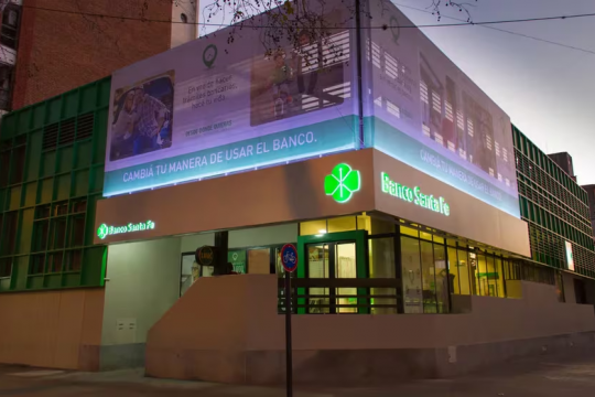 Los cuatro bancos del Grupo Petersen lanzaron sus nuevas líneas de préstamos hipotecarios UVA