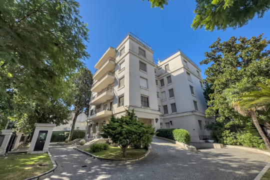 Se vende un edificio de lujo y muy exclusivo en Belgrano R