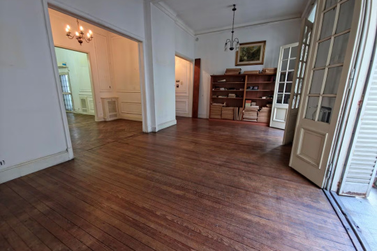 Se vende en Retiro el departamento donde vivió Jauretche